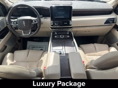 Used 2021  Lincoln Navigator Reserve 4x4 at Drive Now Westlake near Westlake&comma; OH