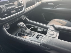 Used 2024  Toyota Grand Highlander AWD &lpar;Natl&rpar; at DriveNow Mayfield near Mayfield Heights&comma; OH