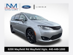 Used 2018  Chrysler Pacifica 4d Wagon Touring L at Drive Now Westlake near Westlake&comma; OH