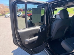 Used 2024  Jeep Wrangler Willys 4 Door 4x4 at Drive Now Westlake near Westlake&comma; OH