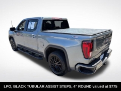Used 2021  GMC Sierra 1500 4WD Crew Cab 147" Elevation w&sol;3SB at Drive Now Westlake near Westlake&comma; OH