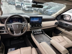 Used 2024  Lincoln Navigator Premiere 4x4 at DriveNow Mayfield near Mayfield Heights&comma; OH