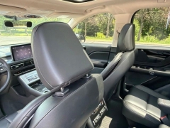 Used 2024  Lincoln Aviator Premiere AWD at Drive Now Westlake near Westlake&comma; OH