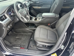 Used 2022  GMC Acadia AWD 4dr SLE at Drive Now Westlake near Westlake&comma; OH