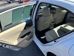 Used 2013  Honda Accord Sdn 4dr V6 Auto EX-L at Drive Now Westlake near Westlake&comma; OH