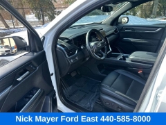 Used 2024  GMC Acadia FWD 4dr Elevation at Drive Now Westlake near Westlake&comma; OH