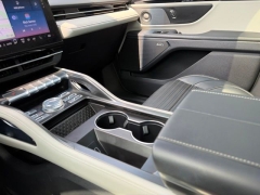 Used 2024  Lincoln Nautilus Reserve AWD at DriveNow Mayfield near Mayfield Heights&comma; OH