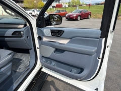 Used 2021  Lincoln Navigator L Black Label 4x4 at DriveNow Mayfield near Mayfield Heights&comma; OH