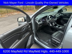 Used 2023  GMC Acadia AWD 4dr SLT at Drive Now Westlake near Westlake, OH