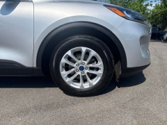 Used 2020  Ford Escape 4d SUV FWD SE at Drive Now Westlake near Westlake&comma; OH