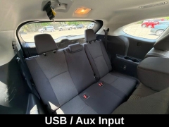 Used 2023  Toyota Highlander LE AWD &lpar;Natl&rpar; at Drive Now Westlake near Westlake&comma; OH