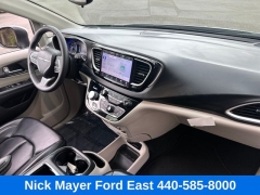 Used 2023  Chrysler Pacifica Touring L FWD at Drive Now Westlake near Westlake&comma; OH