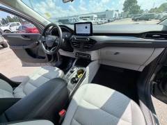 Used 2024  Ford Escape Active AWD at Drive Now Westlake near Westlake&comma; OH