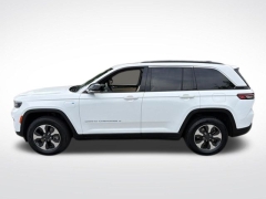 Used 2024  Jeep Grand Cherokee 4xe 4x4 at DriveNow Mayfield near Mayfield Heights&comma; OH