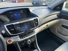 Used 2013  Honda Accord Sdn 4dr V6 Auto EX-L at Drive Now Westlake near Westlake&comma; OH