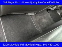 Used 2011  Lincoln Navigator 4d SUV 4WD at Drive Now Westlake near Westlake&comma; OH