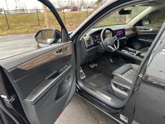 Used 2024  Volkswagen Atlas 2&period;0T SEL Premium R-Line 4MOTION at Drive Now Westlake near Westlake&comma; OH