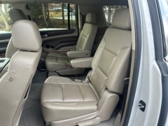 Used 2020  Chevrolet Suburban 4d SUV 4WD Premier at Drive Now Westlake near Westlake&comma; OH