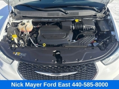 Used 2023  Chrysler Pacifica Touring L FWD at Drive Now Westlake near Westlake&comma; OH