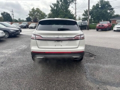 Used 2022  Lincoln Nautilus Reserve AWD at DriveNow Mayfield near Mayfield Heights&comma; OH