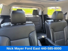 Used 2021  GMC Acadia FWD 4dr SLT at Drive Now Westlake near Westlake&comma; OH