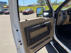 Used 2011  Ford Super Duty F-250 4WD Crew Cab at Drive Now Westlake near Westlake&comma; OH