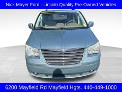 Used 2010 Chrysler Town & Country 4d Wagon Touring at Drive Now Westlake near Westlake, OH