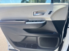 Used 2023  Toyota Sienna Platinum AWD 7-Passenger at Drive Now Westlake near Westlake&comma; OH