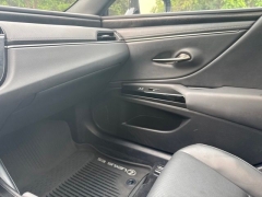 Used 2023  Lexus ES ES 350 FWD at Drive Now Westlake near Westlake&comma; OH