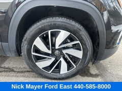 Used 2024  Volkswagen Atlas 2&period;0T SE w&sol;Technology 4MOTION at Drive Now Westlake near Westlake&comma; OH