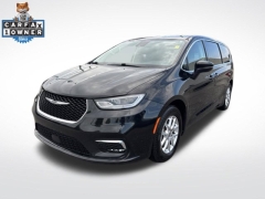Used 2023  Chrysler Pacifica Touring L FWD at Drive Now Westlake near Westlake&comma; OH