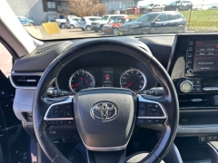 Used 2022  Toyota Highlander LE AWD at DriveNow Mayfield near Mayfield Heights&comma; OH
