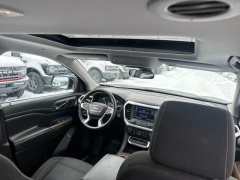 Used 2022  GMC Acadia AWD 4dr SLE at Drive Now Westlake near Westlake&comma; OH