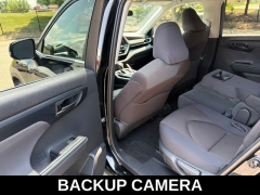Used 2023  Toyota Highlander LE AWD &lpar;Natl&rpar; at Drive Now Westlake near Westlake&comma; OH