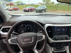 Used 2021  GMC Acadia FWD 4dr SLT at DriveNow Mayfield near Mayfield Heights&comma; OH