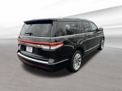 Used 2024  Lincoln Navigator L Premiere 4x4 at Drive Now Westlake near Westlake&comma; OH