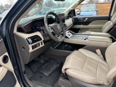 Used 2024  Lincoln Navigator Premiere 4x4 at DriveNow Mayfield near Mayfield Heights&comma; OH
