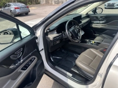 Used 2024  Lincoln Corsair Premiere AWD at Drive Now Westlake near Westlake&comma; OH