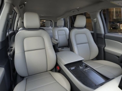 Used 2026  Lincoln Aviator Premiere AWD at Drive Now Westlake near Westlake&comma; OH