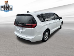 Used 2024  Chrysler Pacifica Touring L FWD at Drive Now Westlake near Westlake&comma; OH