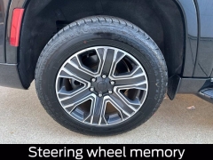 Used 2024  Jeep Wagoneer L Series II 4x2 &ast;Ltd Avail&ast; at Drive Now Westlake near Westlake&comma; OH