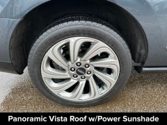 Used 2024  Lincoln Navigator Premiere 4x4 at DriveNow Mayfield near Mayfield Heights&comma; OH