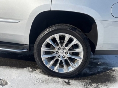 Used 2020  Cadillac Escalade 4d SUV 4WD Luxury at Drive Now Westlake near Westlake&comma; OH