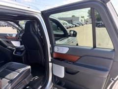 Used 2024  Lincoln Navigator L Black Label 4x4 at Drive Now Westlake near Westlake&comma; OH