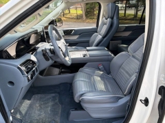 Used 2021  Lincoln Navigator L Black Label 4x4 at DriveNow Mayfield near Mayfield Heights&comma; OH