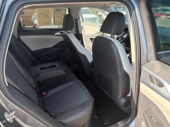 Used 2025  Volkswagen Taos SE FWD at Drive Now Westlake near Westlake&comma; OH