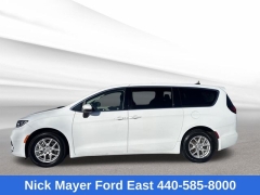 Used 2023  Chrysler Pacifica Touring L FWD at Drive Now Westlake near Westlake&comma; OH