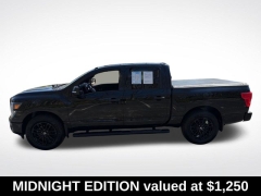 Used 2018  Nissan Titan 4x4 Crew Cab SV at Drive Now Westlake near Westlake&comma; OH