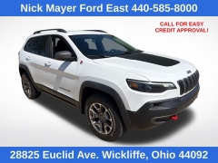 Used 2020  Jeep Cherokee Trailhawk 4x4 at Drive Now Westlake near Westlake&comma; OH