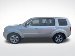 Used 2014  Honda Pilot 4d SUV 4WD EX-L at Drive Now Westlake near Westlake&comma; OH